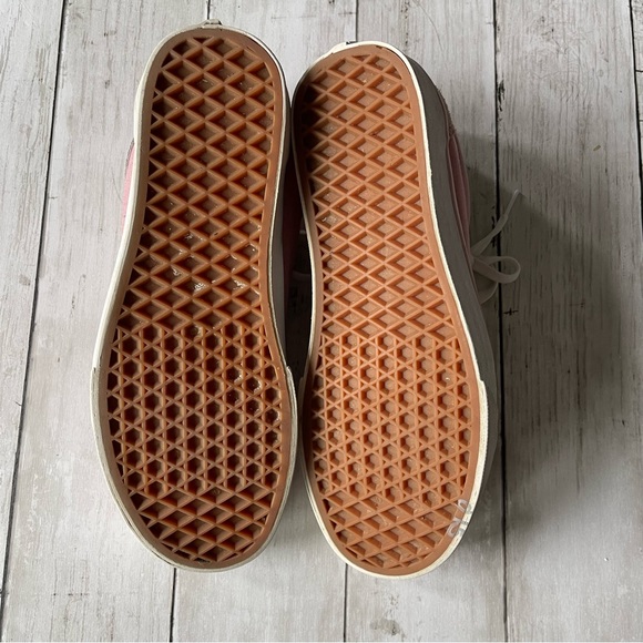 PREOWNED WOMENS PINK VANS SNEAKERS MENS 7 WOMENS 8.5 - Picture 3 of 6